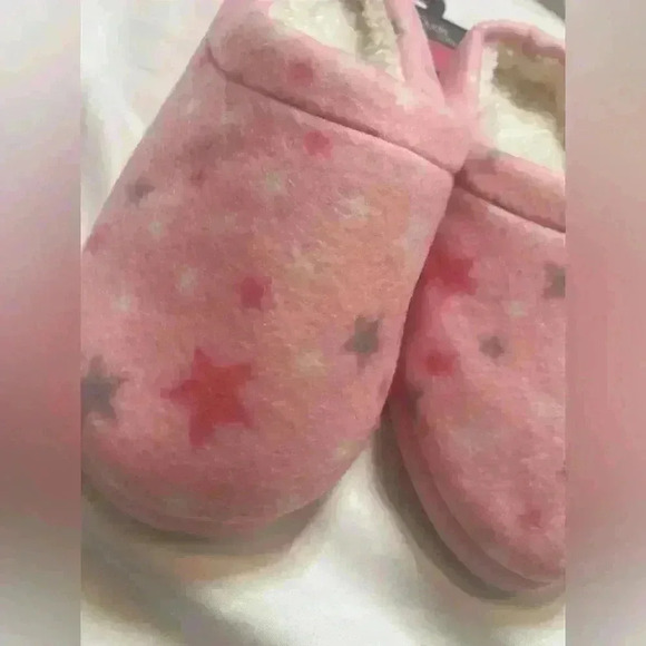 Cuddl Duds Girls Cozy Slippers Size Small 1-2 Pink Stars - Picture 2 of 3